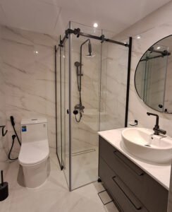 two sliding door on the corners with black accessories 1